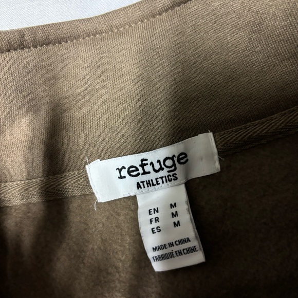 CROPPED 1/4 ZIP SWEATER 🤍 - Picture 2 of 3